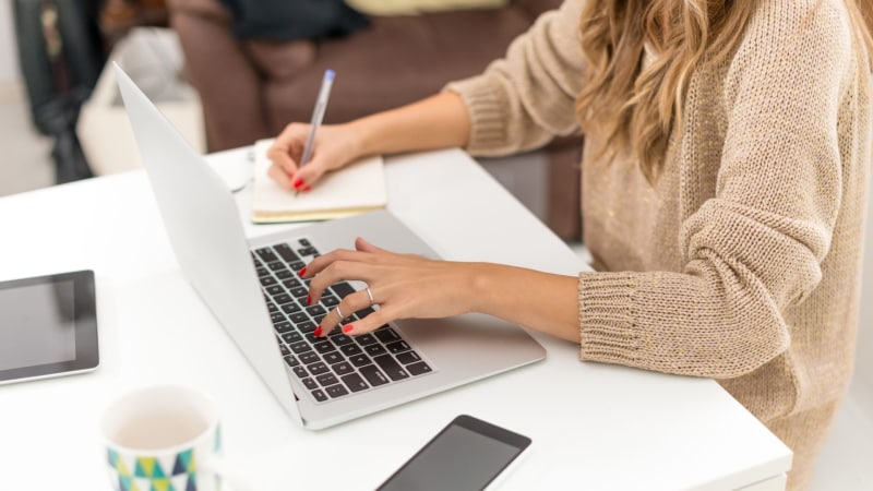 Cena vs. výkon: nabízí notebook po pronájmu atraktivní poměr ceny a výkonu?