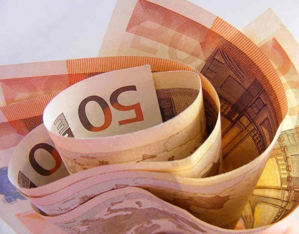 Środki pieniężne - czym są? Definicja pojęcia